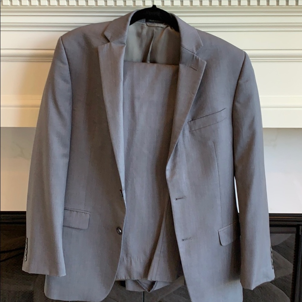 Suit